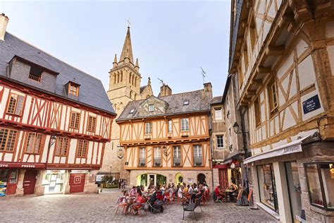 Rencontre à Vannes ( 56 ) et petites annonces dans le Morbihan